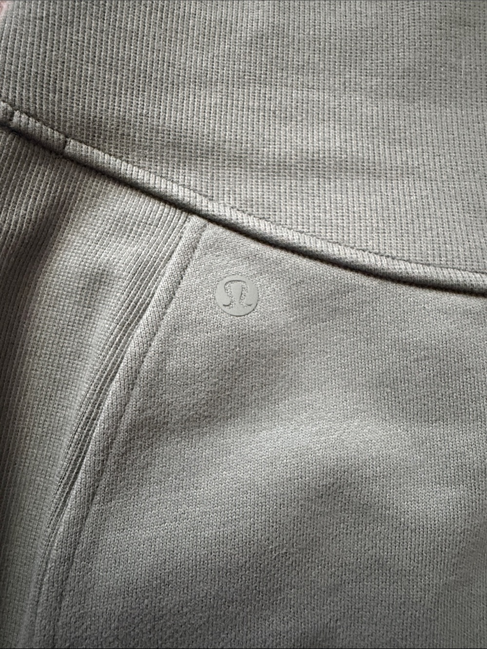 Lululemon Scuba High-Rise Mini Skirt GREU Green Eucalyptus Size S NWT - Picture 5 of 5